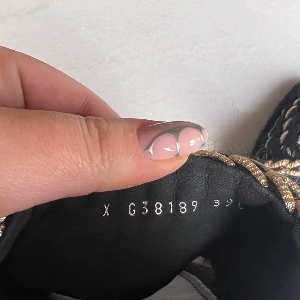 NEW CHANEL WOMENS BRAIDED KNIT METALLIC CC SLIDES SZ EU 39 - Picture 11 of 12